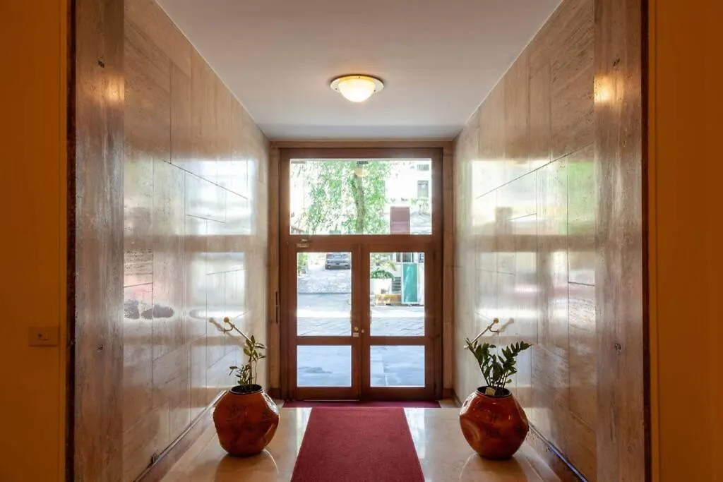 Vittoria Flexyrent Apartment - A.C. - Wi-Fi Milan
