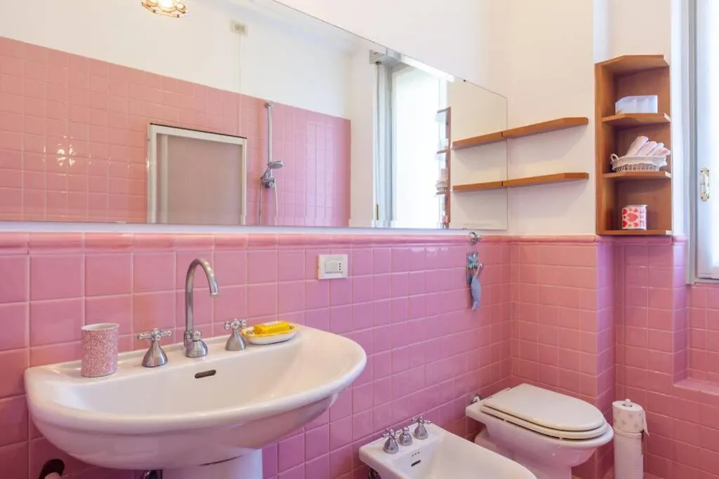 Vittoria Flexyrent Apartment - A.C. - Wi-Fi Milan