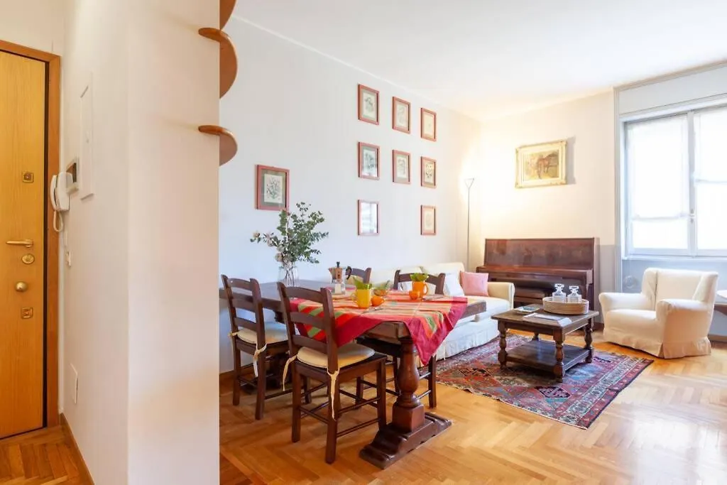 Vittoria Flexyrent Apartment - A.C. - Wi-Fi Milan