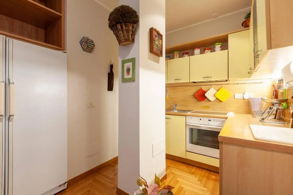 Vittoria Flexyrent Apartment - A.C. - Wi-Fi Milan 0*,  Italy